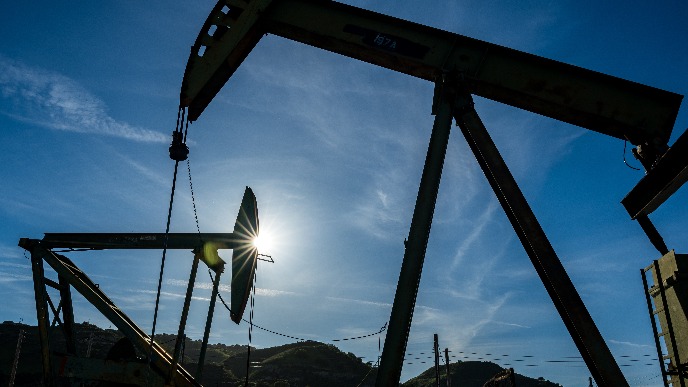 Barel više od 100 dolara